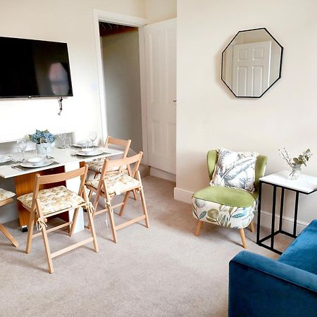 Douglas House, Near Hospital, Attractive And Comfy 2 Bedroom House With Enclosed Yard To Rear Carlisle  Extérieur photo